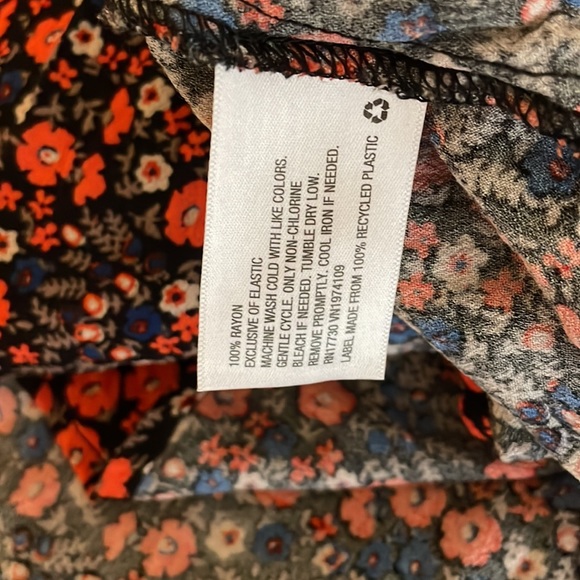 Universal Thread floral dress - Picture 5 of 6